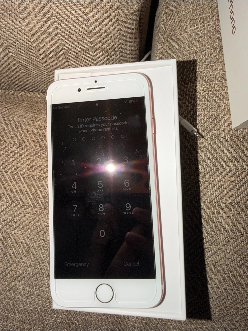 Apple iPhone 7 Rose Gold with original Box. T Mobile. Unlocked